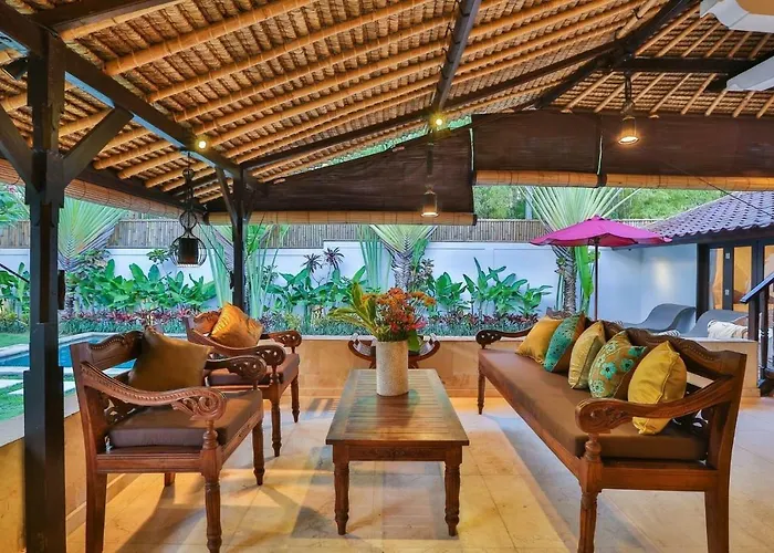 Champagne Villa Seminyak